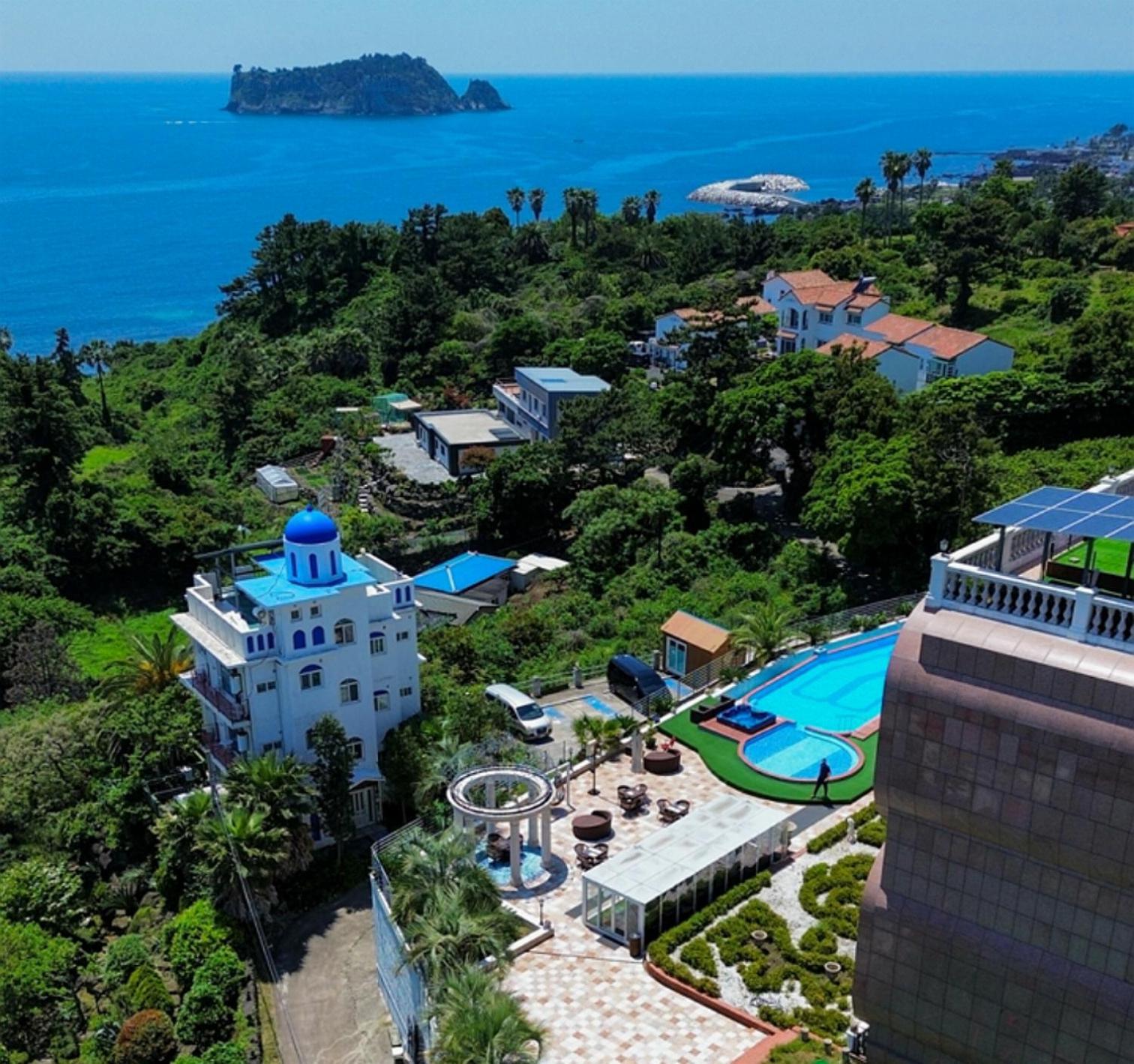 Goldone Hotel & Suites Согвіпо Екстер'єр фото