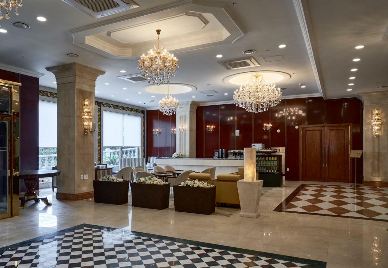 Goldone Hotel & Suites Согвіпо Екстер'єр фото