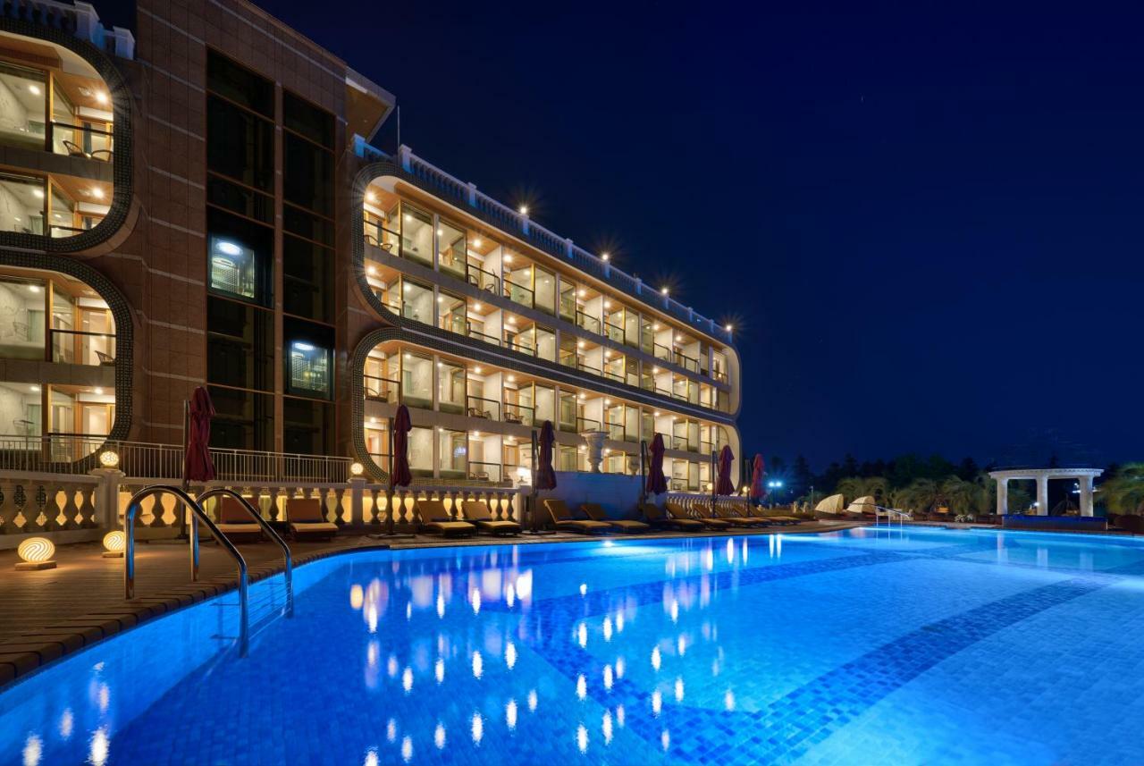 Goldone Hotel & Suites Согвіпо Екстер'єр фото